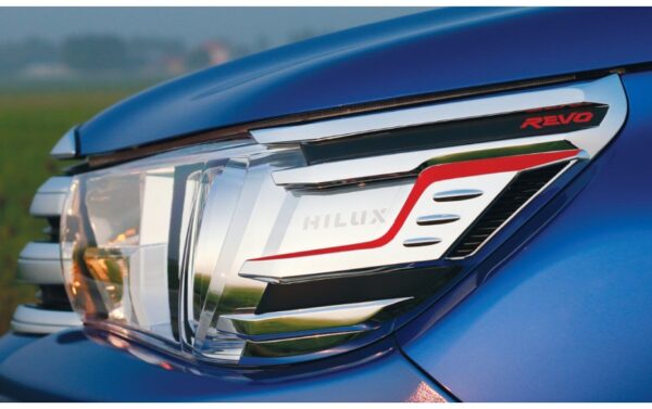 WI36012-A ΔΙΑΚΟΣΜΗΤΙΚΟ ΠΛΑΙΝΟ ΦΑΝΑΡΙΟΥ TOYOTA HILUX REVO '15- (ΣΕΤ)